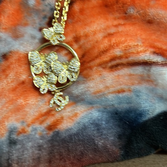 Necklace - Picture 3 of 3